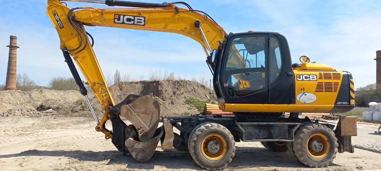 Колесный экскаватор JCB 160W