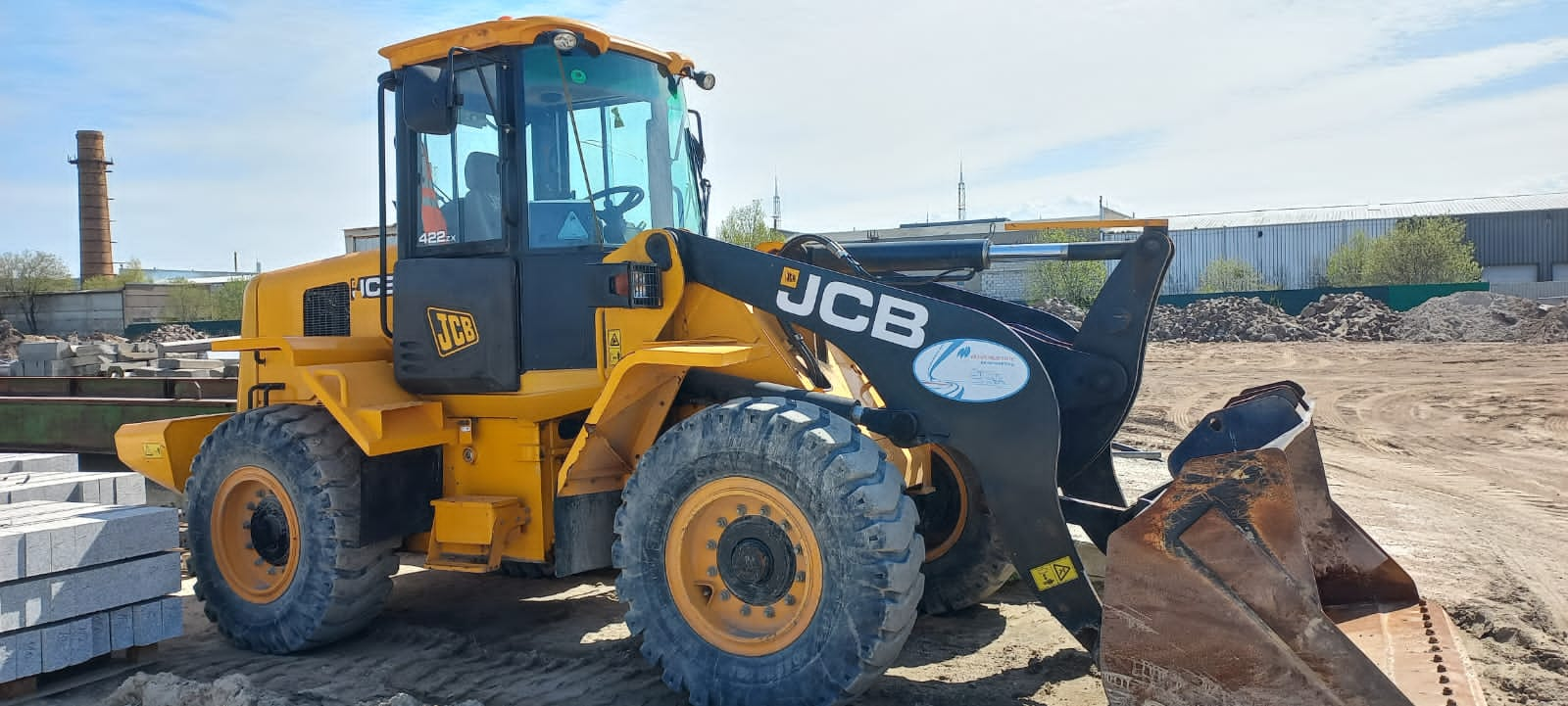 Погрузчик фронтальный JCB 422ZX ковш 2 м3